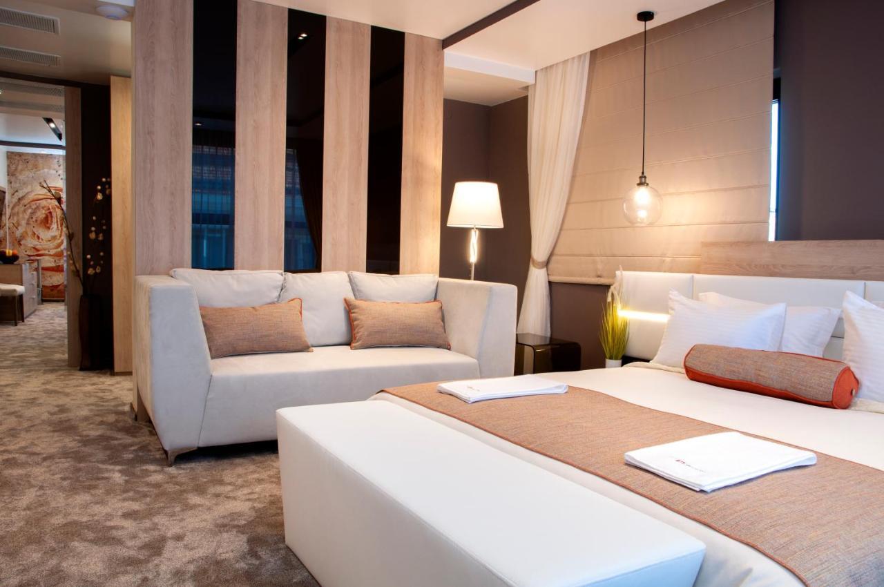 Family Hotel Business Club 슈멘 외부 사진